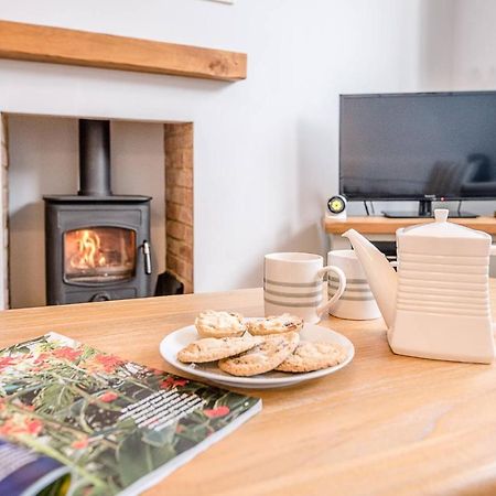 Pelican Cottage, Aldeburgh Bagian luar foto
