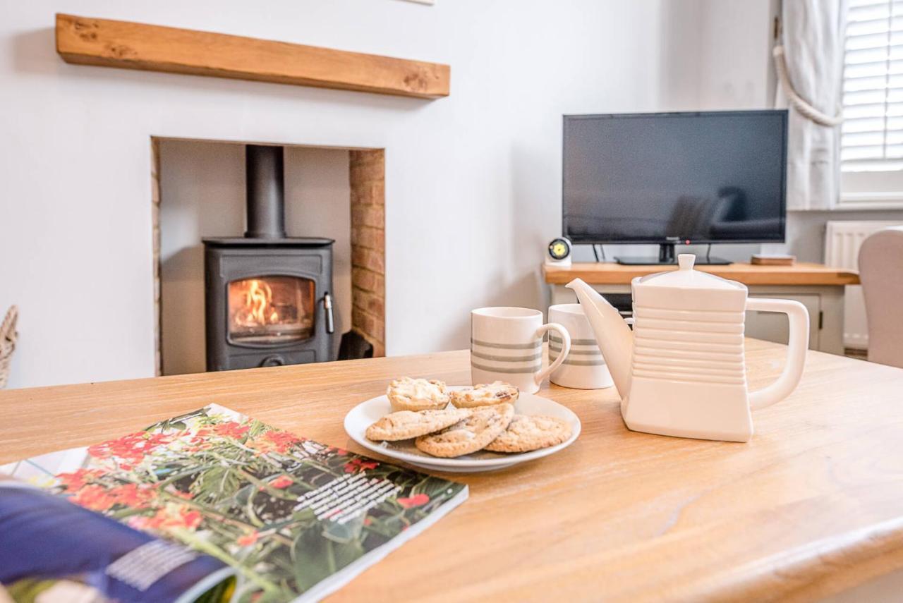 Pelican Cottage, Aldeburgh Bagian luar foto
