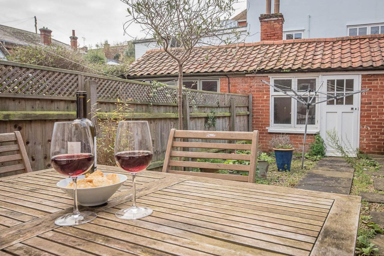 Pelican Cottage, Aldeburgh Bagian luar foto